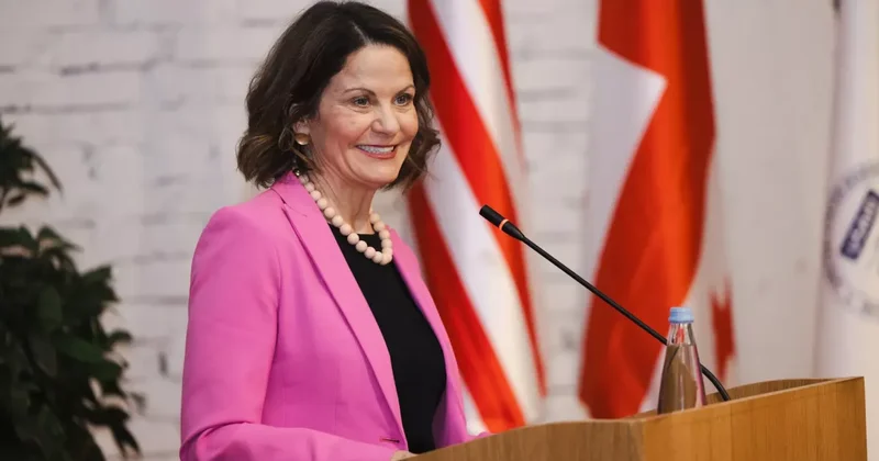 Посол США завершает дипломатическую службу в Грузии