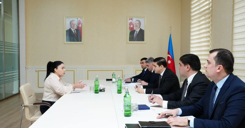 Ədliyyə naziri Gədəbəydə vətəndaşları qəbul edib FOTO