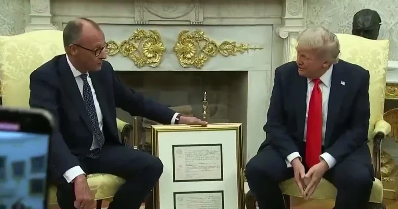 Мерц передал Трампу свидетельство о рождении его деда