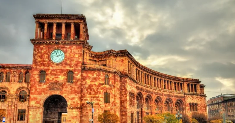 Ermənistan yenə “casus” tutub: Arxivdən sənəd çıxarılıbmış