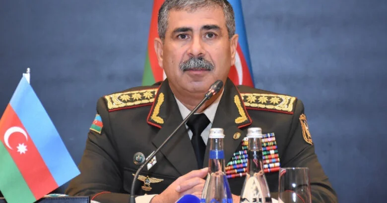 Nazir Azərbaycan Ordusunun şəxsi heyətini təbrik etdi