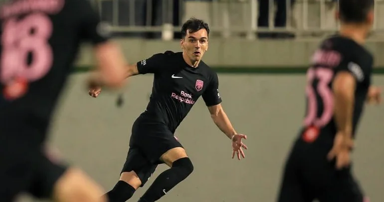 “Sabah” millimizin futbolçusu ilə iki illik müqavilə bağladı