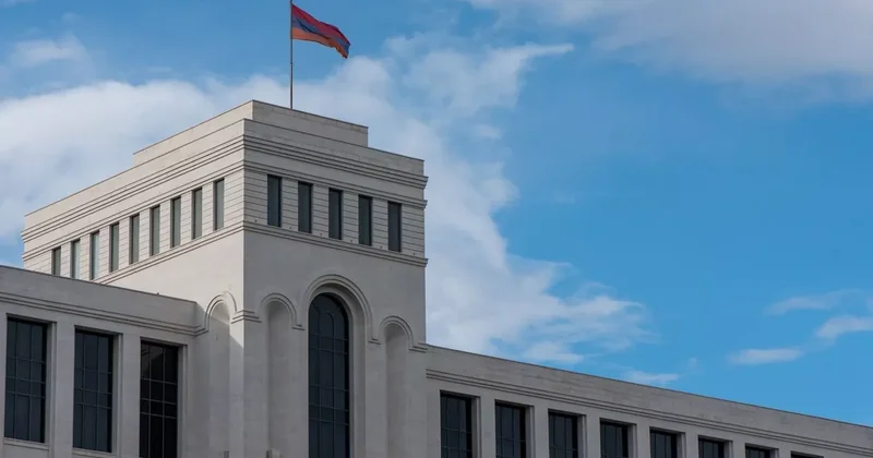 Ermənistan sülh müqaviləsinin son iki bəndi ilə niyə razılaşıb? Mirzoyan şərh etdi