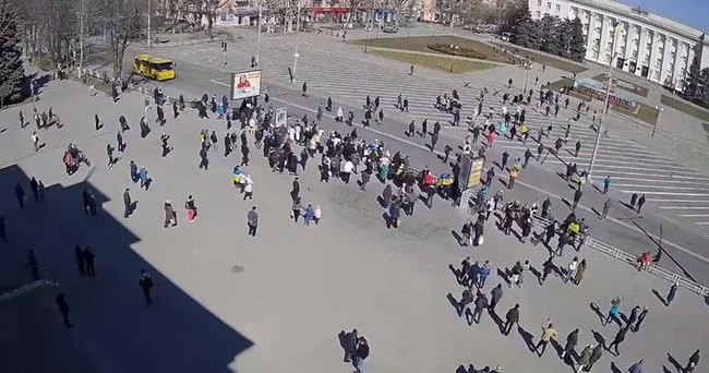 Rusiya Xersonun vilayət administrasiyasına yenidən zərbə endirib bina tamamilə dağıdılıb