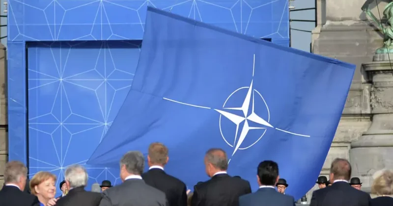 Euractiv: США против жесткой формулировки о России в декларации НАТО