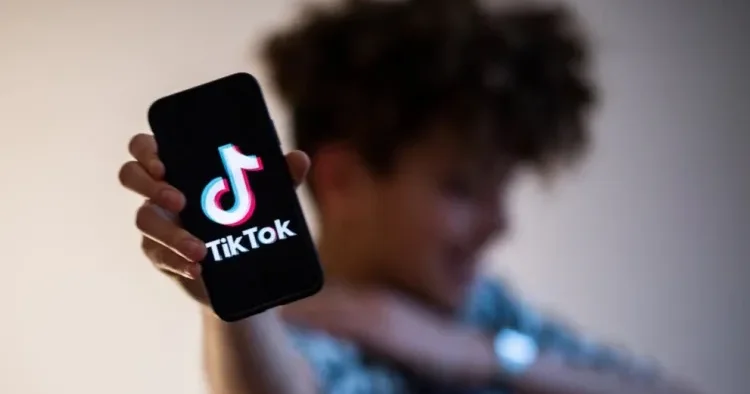 TikTok Çində yaranıb, lakin orada istifadə qadağandır AÇIQLAMA