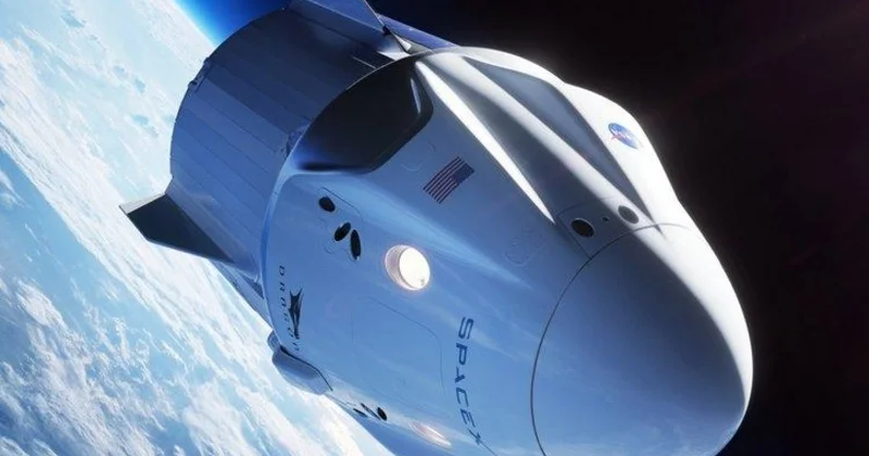 SpaceX выведет из эксплуатации корабли Dragon из за заявлений Трампа
