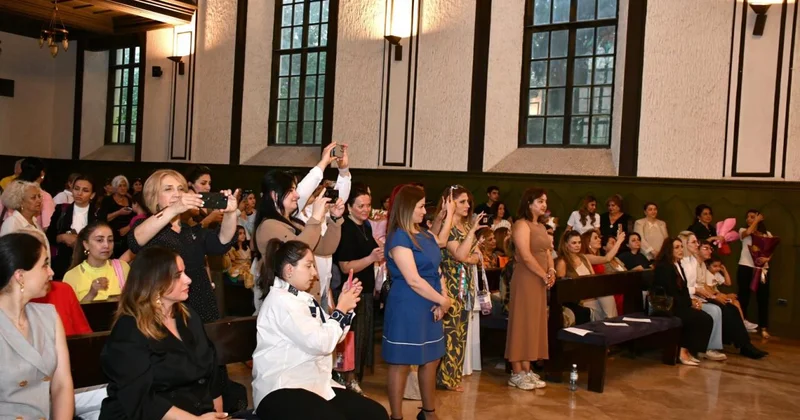 Hüseynqulu Sarabski adına Uşaq Musiqi Məktəbinin 70 illik yubileyinə həsr olunmuş konsert baş tutub FOTO