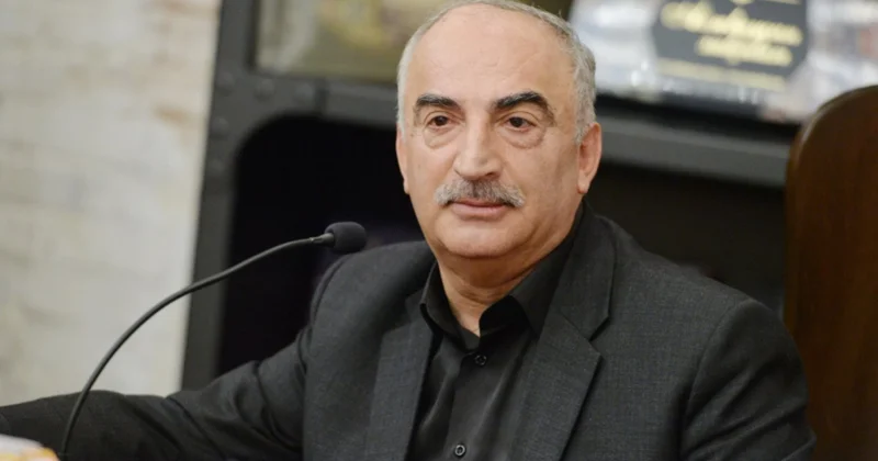 İki yüzdən çox hekayənin və 50 dən artıq kitabın müəllifi