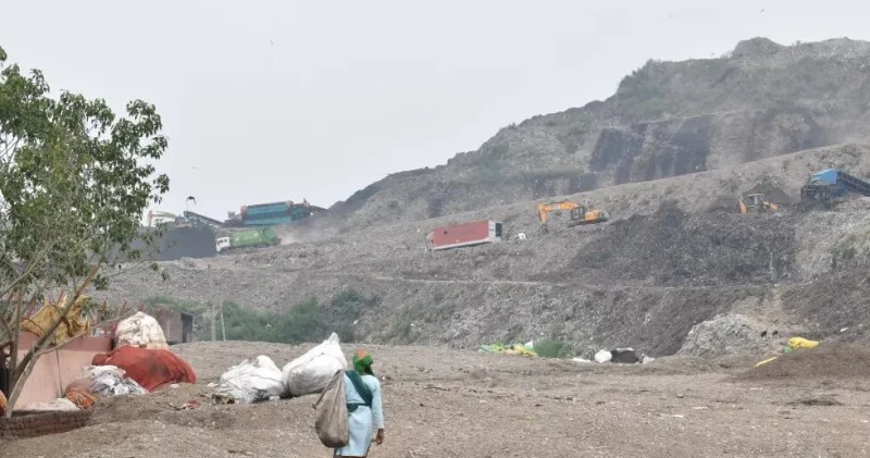 Yeni Dehlinin “zibil dağı”