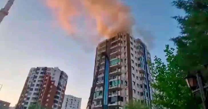 В Турции из за пожара в многоэтажном здании пострадали 23 человека