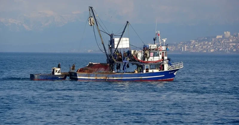 Qara dənizdə Türkiyə bayraqlı balıqçı gəmisinə hücum edilib, ölən və yaralananlar var
