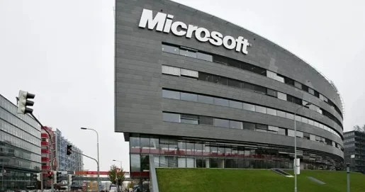 Microsoft gələcəyi göstərdi: Ekranlar qalır, tətbiqlər yox olur