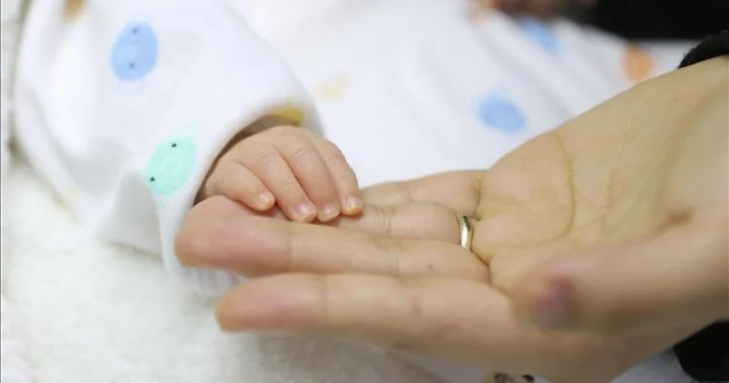 Doğumlar kəskin azalır: Ailələrə dəstək paketi çıxış yolu ola bilərmi?