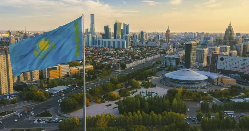 Qazaxıstan ciddi siyasi dəyişikliklərə başladı