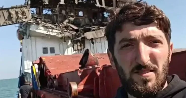 Azov dənizində vurulan gəminin GÖRÜNTÜLƏRİ: azərbaycanlılar DANIŞDI