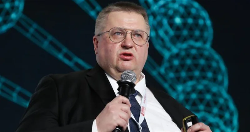 Оверчук призвал Армению быстрее определиться с курсом
