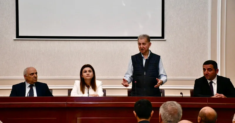 Akif Əlizadə 50 ildir rəhbərlik etdiyi kollektivlə belə vidalaşdı FOTOLAR