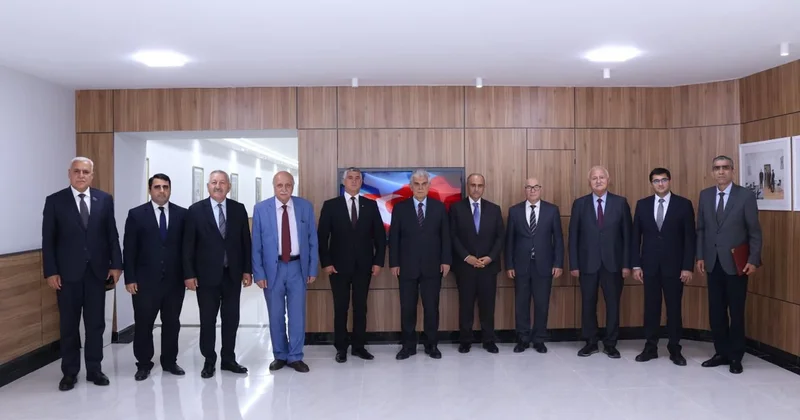 BSU da Ənvər Abbasovun 75 illiyinə həsr olunan konfrans keçirilib FOTO