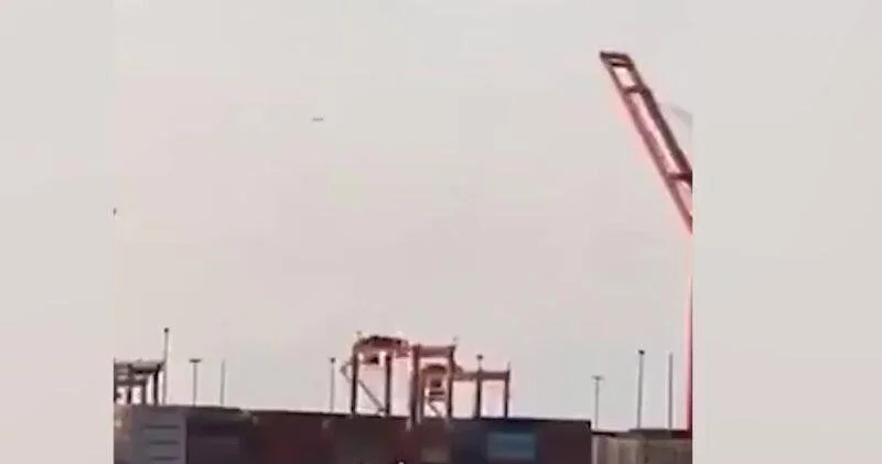 Оман приостановил погрузку нефти на терминале Мина аль Фахал после взрыва ВИДЕО