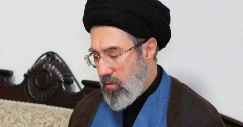 İranın Ali Rəhbəri Müctəba Xamenei 2000 dən çox məhkumu əfv edib