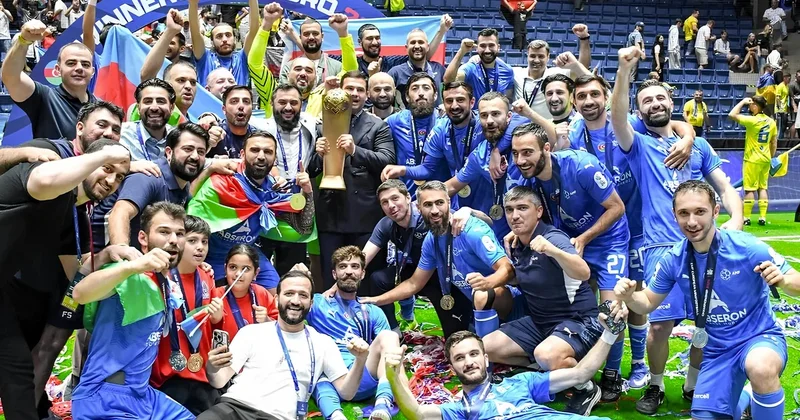 Minifutbol üzrə ikiqat Avropa çempionu olan Azərbaycan millisi Vətənə qayıtdı