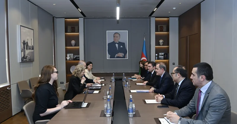 Azərbaycan və UNEP arasında ətraf mühit sahəsində əməkdaşlıq müzakirə edilib FOTO