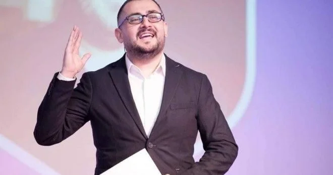 “Əzik və heyvərə adamlar var ki...” Murad Arif kimi hədəf aldı?