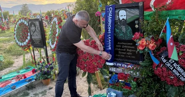 Qurban Qurbanov Allahverdi Bağırovun məzarını ziyarət etdi