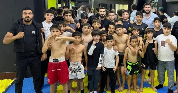 UFC döyüşçüsü Nazim Sadıxov Tbilisidə azərbaycanlı və gürcü gənc idmançılarla görüşüb