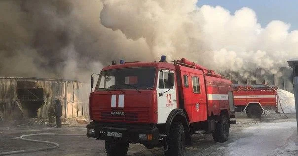 Moskvada ticarət mərkəzində yanğın: 100 ə yaxın insan...