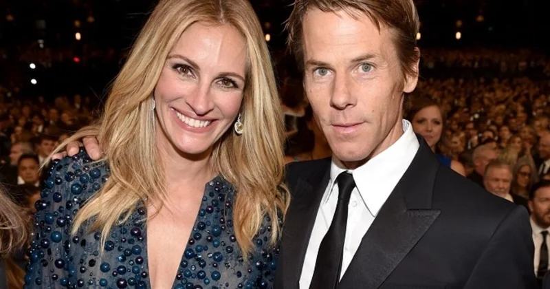 Julia Roberts əri ilə nadir fotolarını paylaşır...