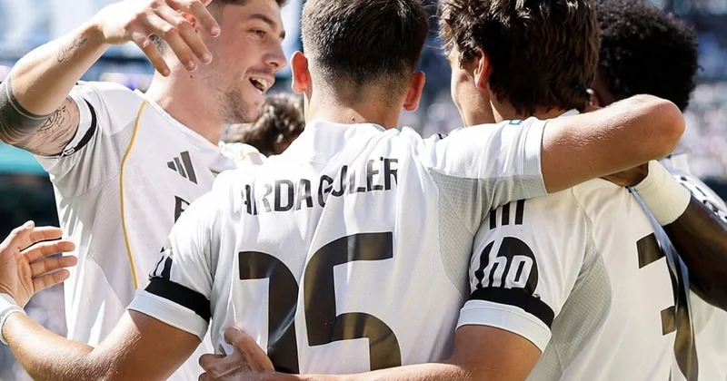 KDÇ: PSJ və “Real” yarımfinalda YENİLƏNİB