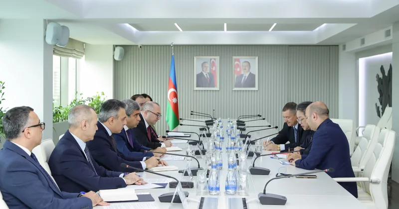 Nazirlikdə UNESCAP ın nümayəndə heyəti ilə görüş olub