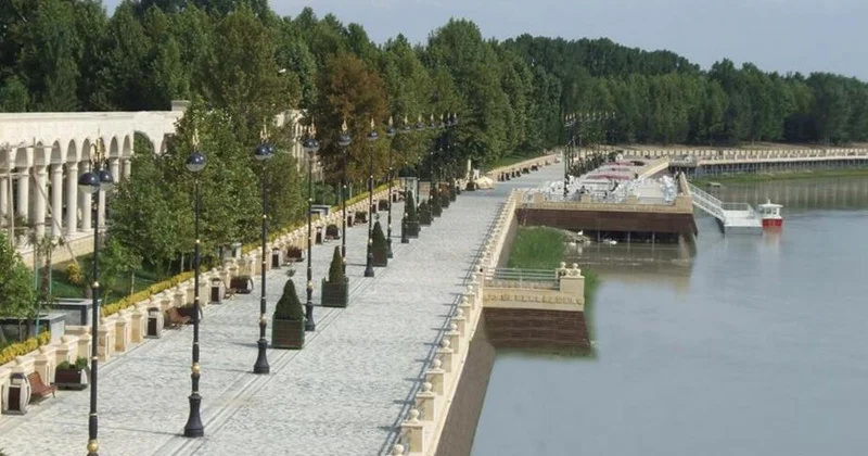 Столкновение катеров в Мингячевире пятеро пострадавших