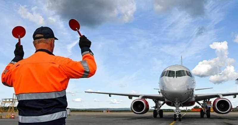 Moskvada Şeremetyevo hava limanında uçuşlar dayandırılıb