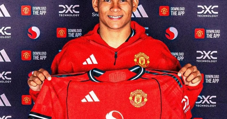 Mançester Yunayted 18 yaşlı müdafiəçi transfer etdi RƏSMİ