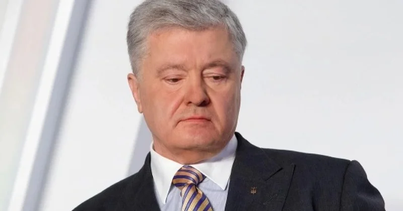 Порошенко вновь не выпустили за границу