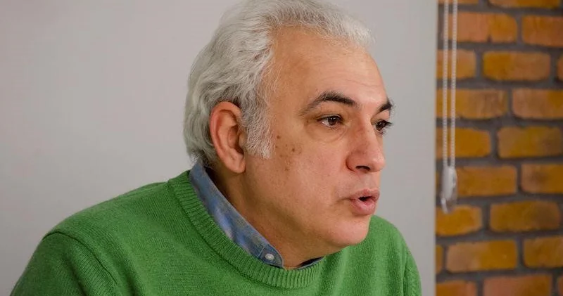 “Azərbaycan dilindəki dərsliklər bilirsiniz nə gündədir?!” Elçin Əliyev
