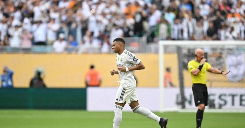 Kilian Mbappe, Viktor Osimhen, Viktor Gyökereş 2025 ci ildə qapıçıların qənimi