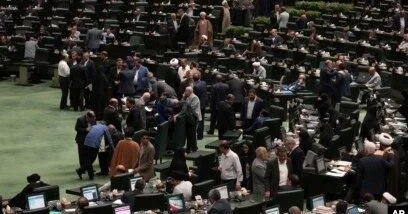 İranda yeni casusluq qanunu Hakimiyyətin “edam maşını” işə düşür