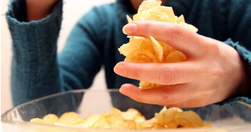 “Lays”də kanserogen maddələr aşkarlandı ZƏHƏR SAÇIR