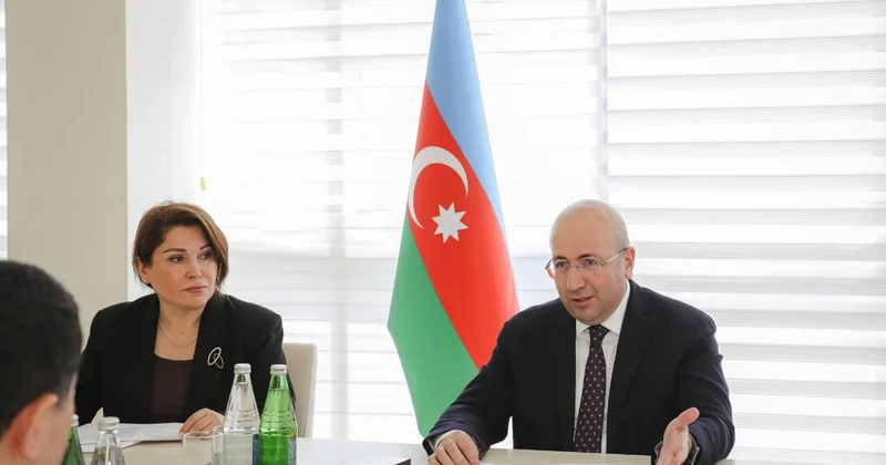 Şəhərsalma və Arxitektura Komitəsinin sədri Şirvanda vətəndaşlarla görüş keçirib