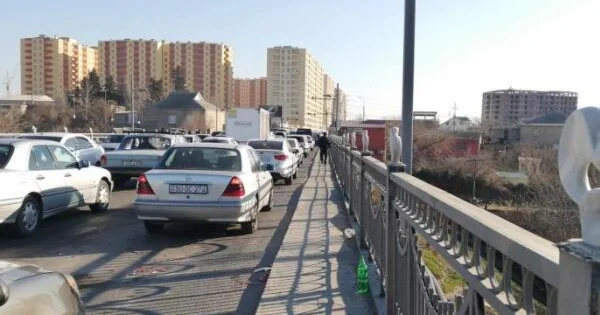 Saray körpüsünün ətrafı genişləndirilir