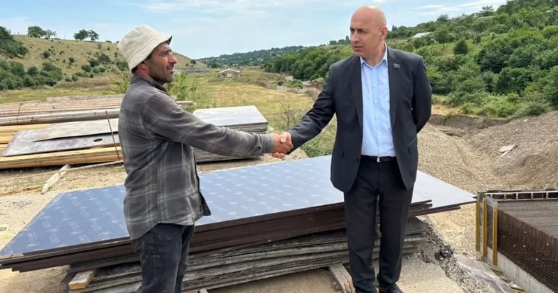 Deputat sel sularının zərər vurduğu əraziyə baxış keçirib