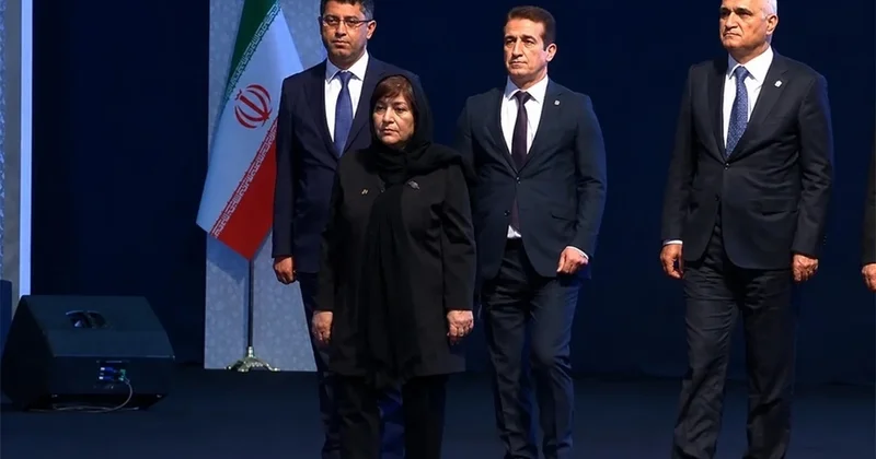İran Xameneinin vida mərasimində Azərbaycana Ali İmran surəsi ilə mesaj verdi?