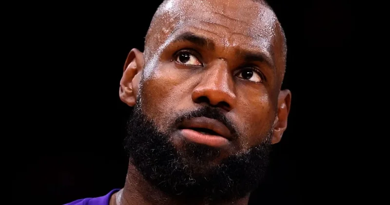 “Minnesota Timbervulvz” Lebron Ceymsə cəsarətli təkliflə müraciət edib