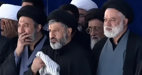 Xameneinin oğulları ilk dəfə GÖRÜNTÜLƏNDİ