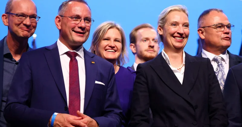 Almaniyada Alis Vaydel və Tino Xrupalla yenidən AfD nin həmsədrləri seçiliblər
