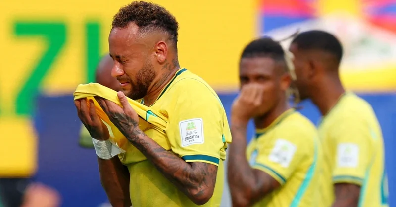 Neymar millidən getdi Braziliya əfsanəsi karyerasını başa vurdu